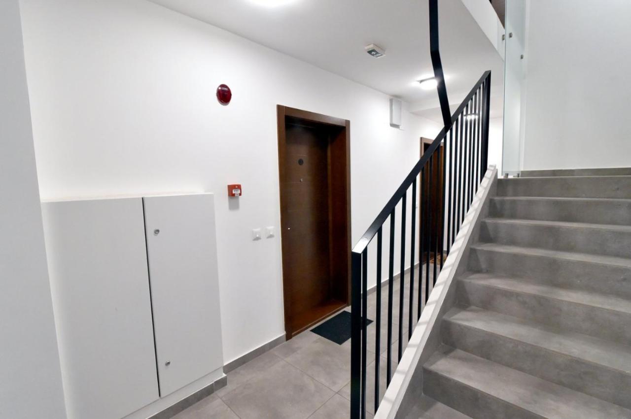 Tayson Square Dorcol New Location Free Garage Apartment Belgrad Exterior foto