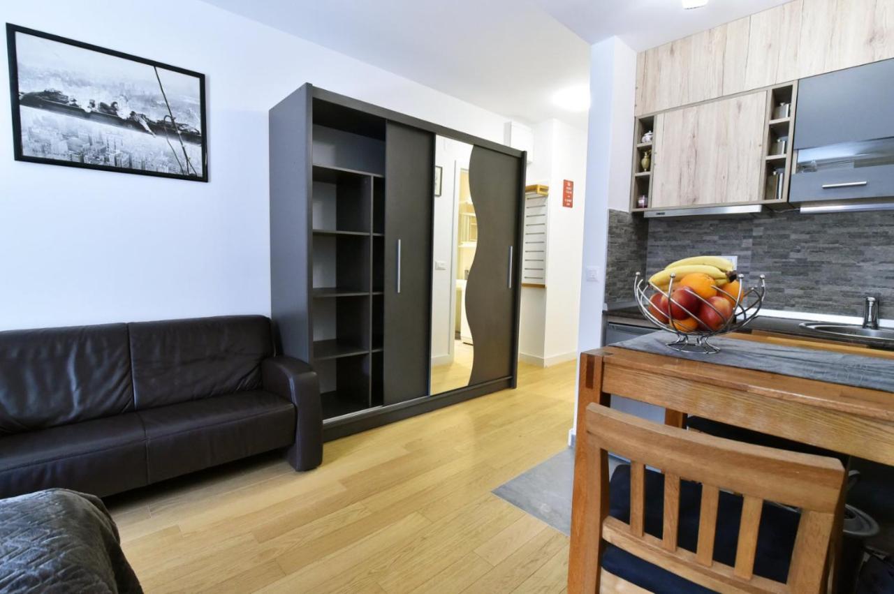 Tayson Square Dorcol New Location Free Garage Apartment Belgrad Exterior foto