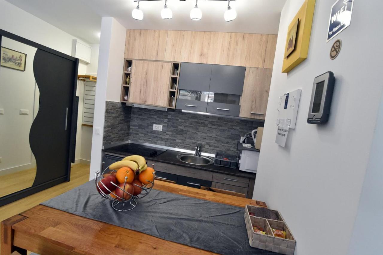 Tayson Square Dorcol New Location Free Garage Apartment Belgrad Exterior foto